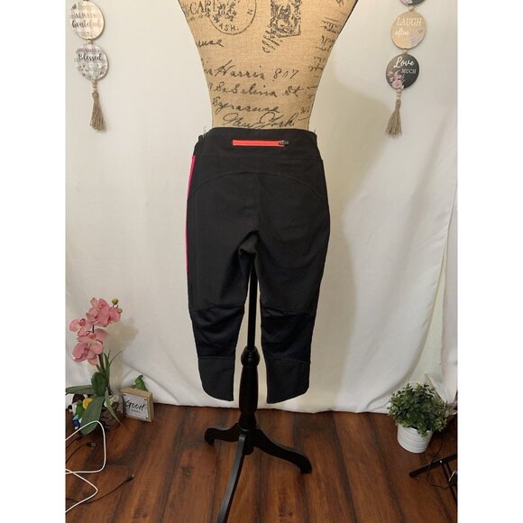 (E-143) Women capri atletic size M black and pink‎ color - Picture 3 of 6